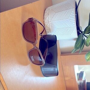 Tommy Bahama Brown and Black Sunglasses